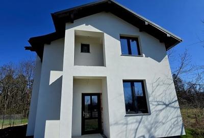 Casa langa Parcul Dendrologic