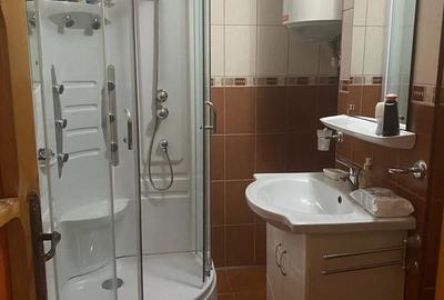 Apartament cu 3 camere decomandat în Central - 3