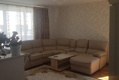 Apartament cu 3 camere decomandat în Bună Ziua