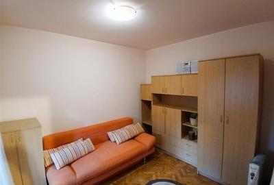 Apartament cu 2 camere semidecomandat în Valenta - 4