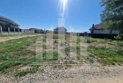 Teren Construcții intravilan de 500 mp, în Nord - 3