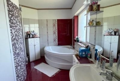 Dealul Florilor VILA D+P+M 240mp finisata, mobilata cu 530mp teren! - 12
