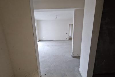 Apartament 3 camere - 69,8 mp + balcon, parcare subterana - 2