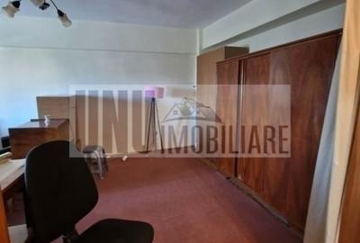 Apartament 1 camera , 2 minute de UMF - 2