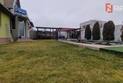 Casă cu 4 camere cu Piscina în Săcălaz