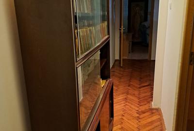 Apartament cu 3 camere semidecomandat, mobilat în Dacia - 16