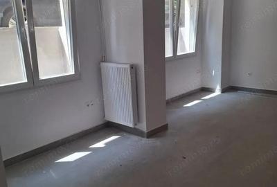 Spatiu comercial de inchiriat in Panduri - 2