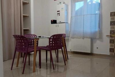 Apartament cu 2 camere decomandat, mobilat în Anda