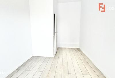 Apartament cu 3 camere semidecomandat în Central - 1