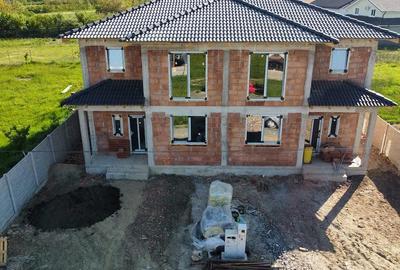 Casă cu Teren 370 Mp în Moșnița Nouă - 2