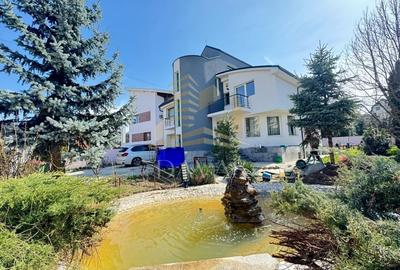 Casă individuală cu 7 camere cu Canalizare în Zorilor - 1