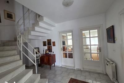 Casă cu 10 camere cu Teren 1293 Mp în Craiovei - 3