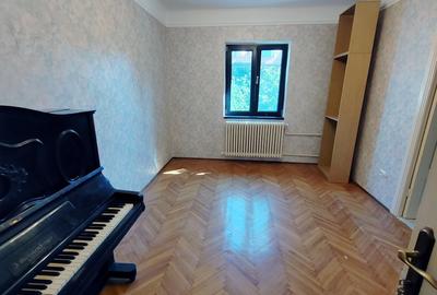 Zona Bd. Lacul Tei vila 7 camere disponibila pentru inchiriere. - 10