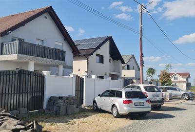 Casă individuală cu 6 camere cu Canalizare în Vladimirescu - 1