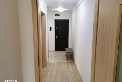 Apartament cu 2 camere decomandat, mobilat în Tractorul - 16