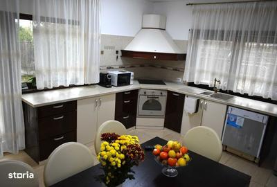 Casă cu 4 camere cu Teren 200 Mp în Costești - 6