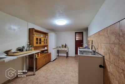 Casă cu 6 camere cu Teren 2500 Mp în Căsoaia - 6