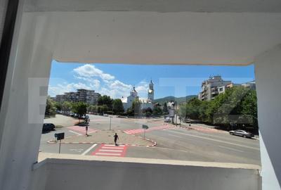 Apartament cu 2 camere decomandat în Progresul - 3