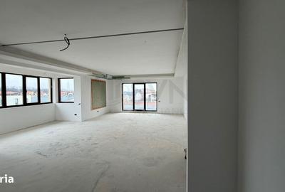 Apartament cu 4 camere decomandat în Central - 3