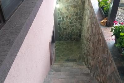 Casă cu 5 camere cu Teren 505 Mp în Câmpinița - 2