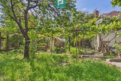 Casă individuală cu 3 camere cu Canalizare în Central - 48