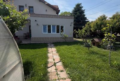 Casă individuală cu 6 camere cu Canalizare în Poiana - 11