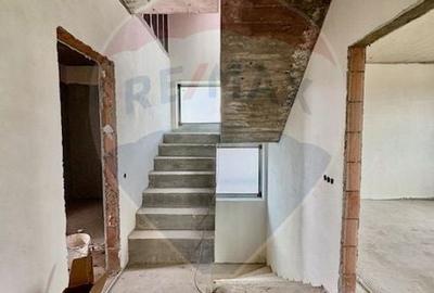 Vila frumoasa cu 5 camere, 700 mp currte si pompa de caldura - Saftica - 3