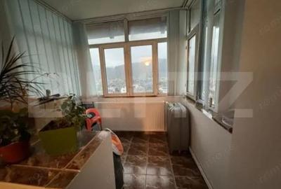 Apartament cu 4 camere decomandat în Central - 2