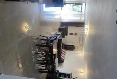 Apartament cu 3 camere semidecomandat în Central - 2