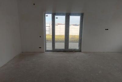 Casă individuală cu 4 camere cu Canalizare în Dragomirești-Deal - 14