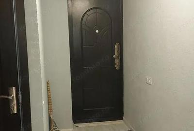 Apartament cu 2 camere decomandat în Drumul Taberei