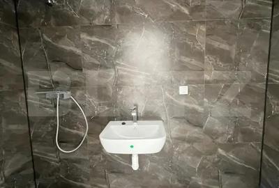 Apartament cu 3 camere decomandat în Central - 8