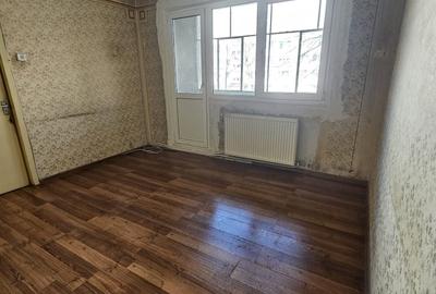 PROPRIETAR!! Apartament 3 camere Et 1 zona Victoria / Aleea Romanitei !! - 14