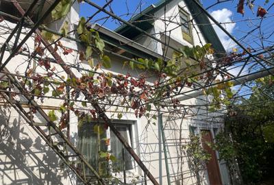 Potlogi Sat Pitaru Imobil P+1+Pod 7 Camere An 1995 Potlogi Sat Pitaru Imobil P+1+Pod 7 Camere An 1995 - 2