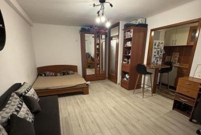 Garsonieră decomandată în Nerva Traian