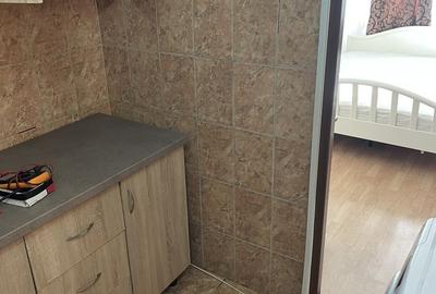 Garsonieră în Traian - 2