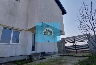 Casă cu 4 camere în Central - 9