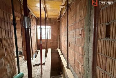 Duplex cu 3 camere si teren de 247 mp de vanzare in localitatea Sacalaz - 8