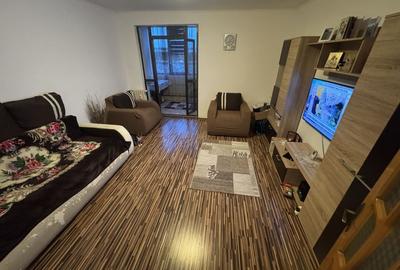 Garsoniera zona Far - 3