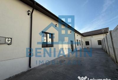 Casă cu 7 camere cu Teren 320 Mp în Central - 1