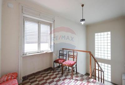 De vanzare Casa cu 3 camere ?i teren 562 mp str. Louis... - 5