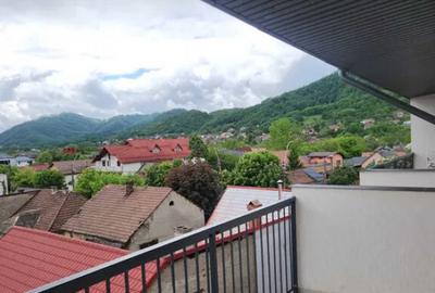 Apartament cu 3 camere, 70 mp, zona Est - 3