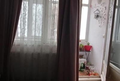 Apartament cu 3 camere semidecomandat, mobilat în Dristor - 3