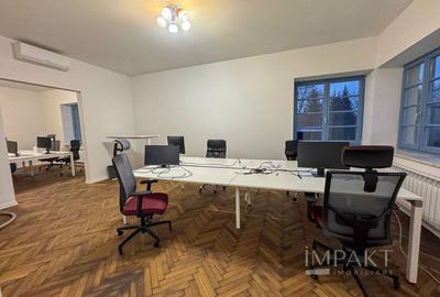 Casă individuală cu 12 camere cu Canalizare în Andrei Mureșanu - 13