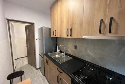 Apartament cu 3 camere semidecomandat în Malu Roșu - 2