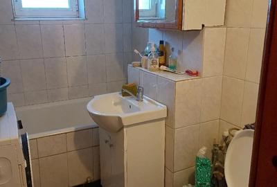 Apartament cu 3 camere decomandat în George Enescu