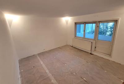 Apartament cu 3 camere decomandat în Aradului