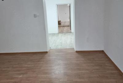 Casă cu Teren 650 Mp în Grabaț - 3