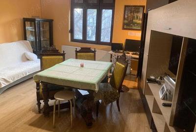 Garsonieră decomandată în Badea Cârțan - 7