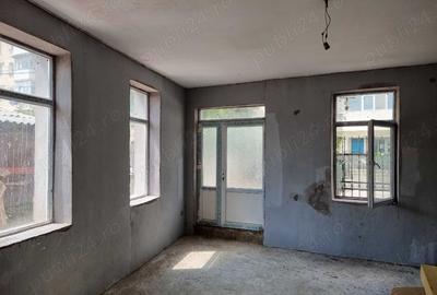 Casă cu 2 camere în Bârlad - 8
